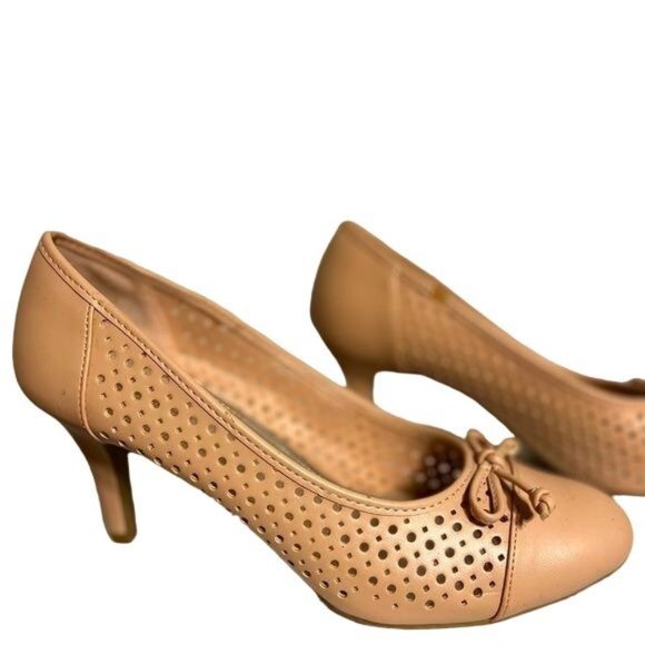 Comfort Plus by Predictions Women's Shoes High Heels Shoe Pink Size 7.5 - Picture 3 of 7